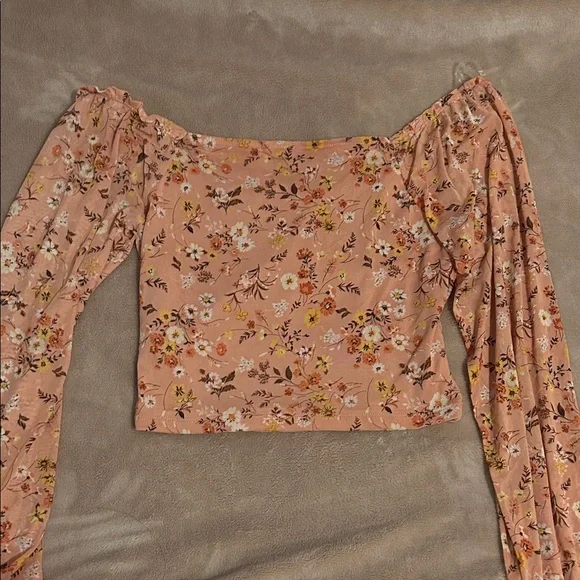 Almost Famous Floral Blouse -Pink and colorful flowers - Picture 4 of 4
